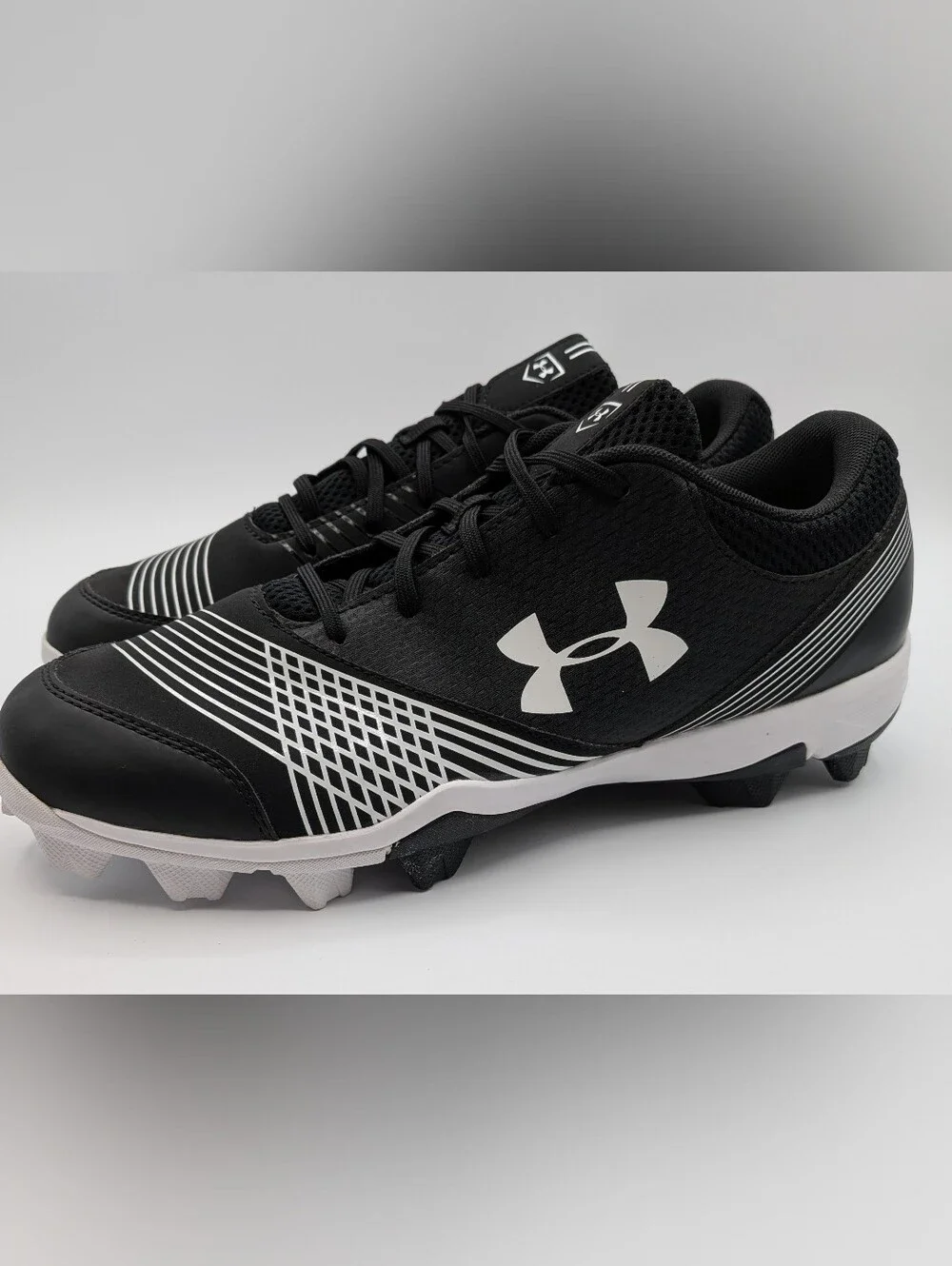 UA - Under Armour - Glyde RM Cleats in Black and White Sz 10-1/2 (1297334-011)